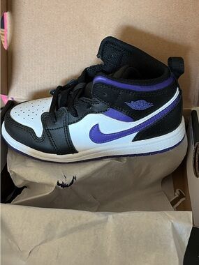 Jordan Kids' Mid Top Sneakers Black White Purple